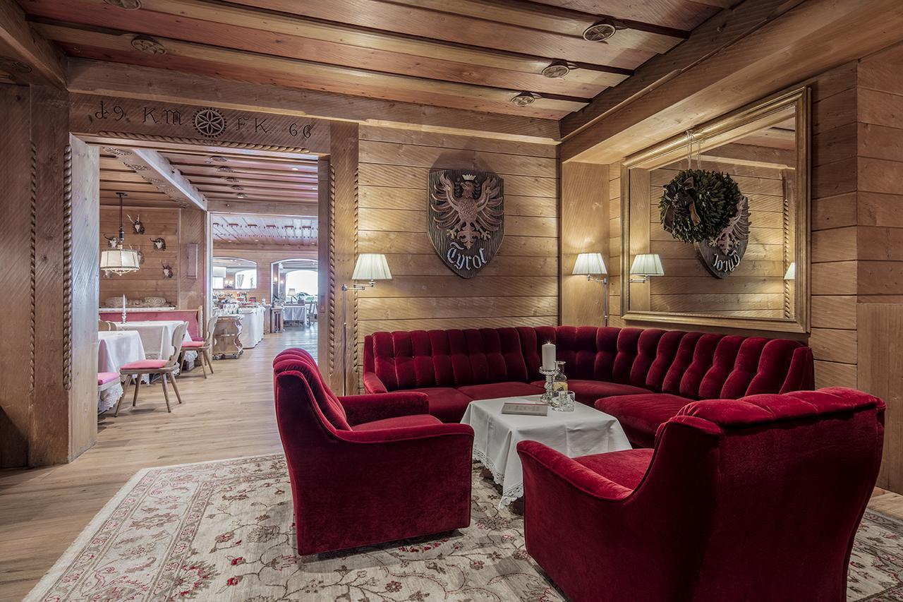 Hotel Tyrol Selva di Val Gardena Extérieur photo